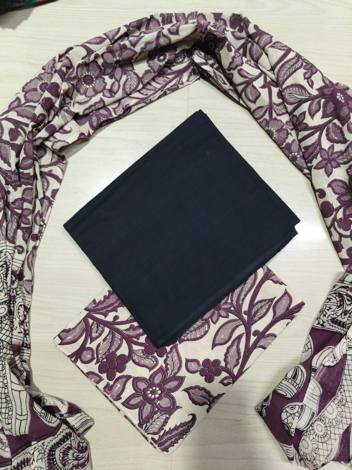 Premium Cotton Top and Kalamkari Phant With Dupatta RS90
