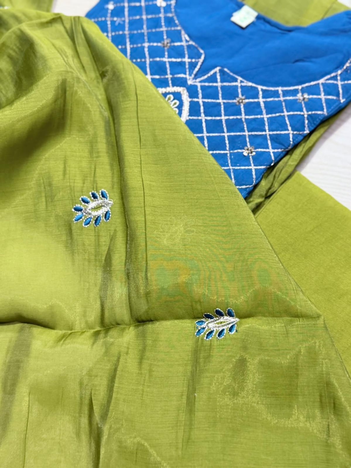 Premium Chanderi  Silk Kurti  Set DK109