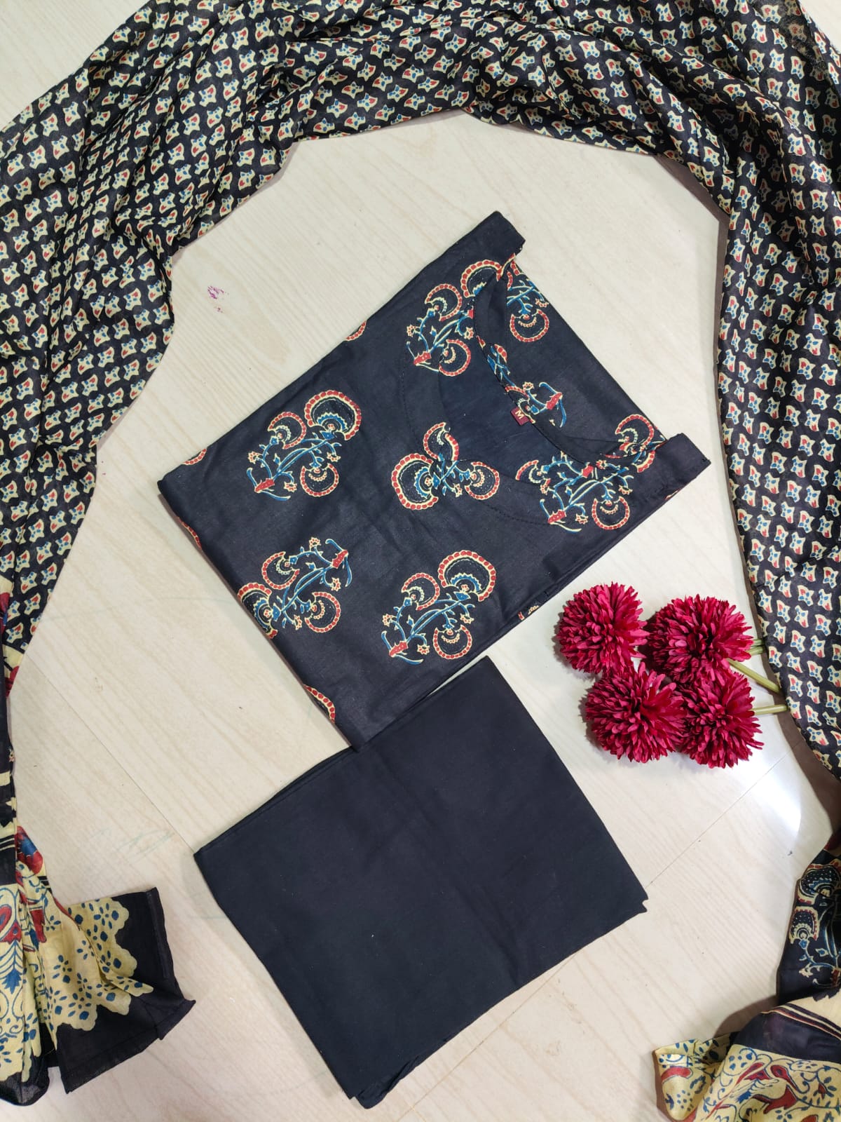 Petals Dupatta Sets  FDS10