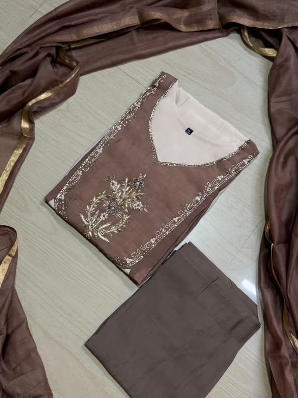 Premium Chanderi  Silk Kurti  Set DK112