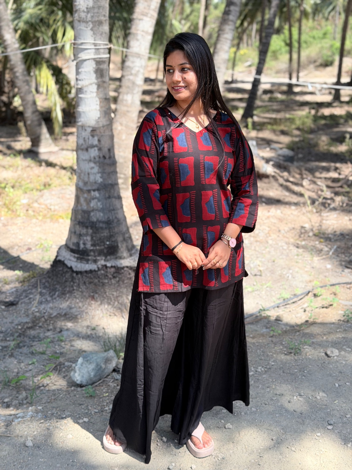 Short Kurthi With Pant  SKP18