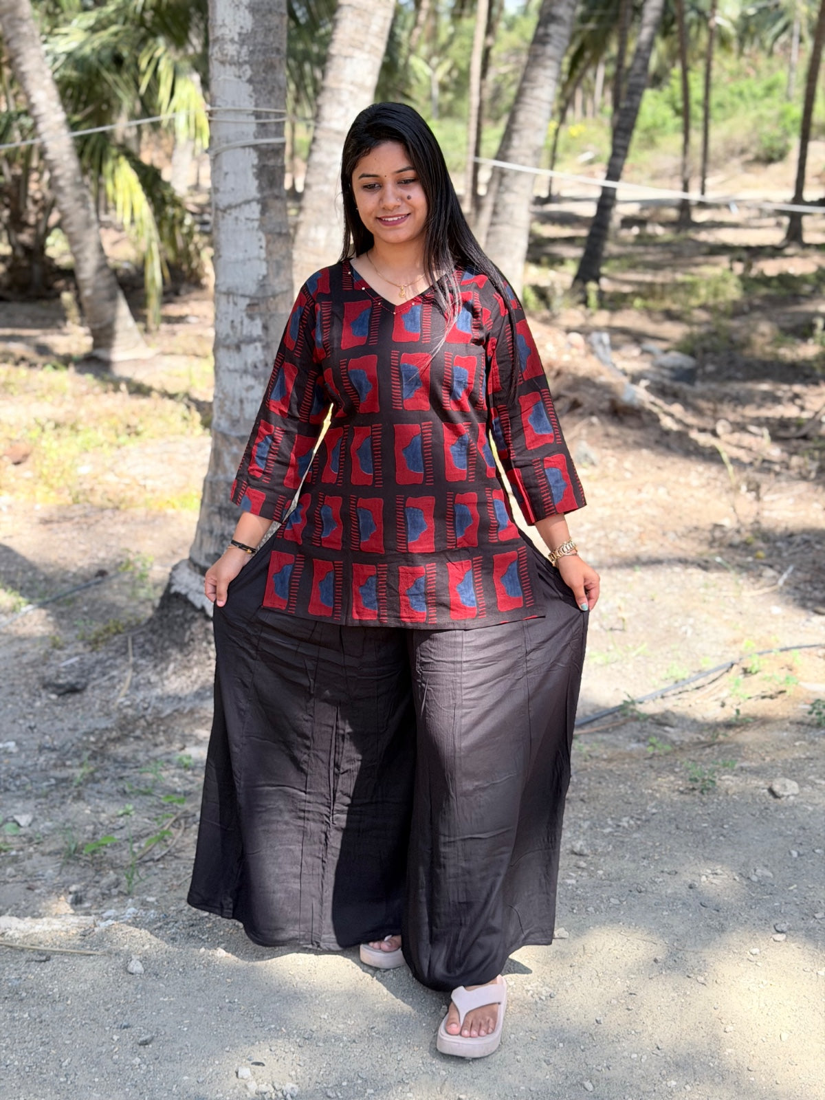 Short Kurthi With Pant  SKP18