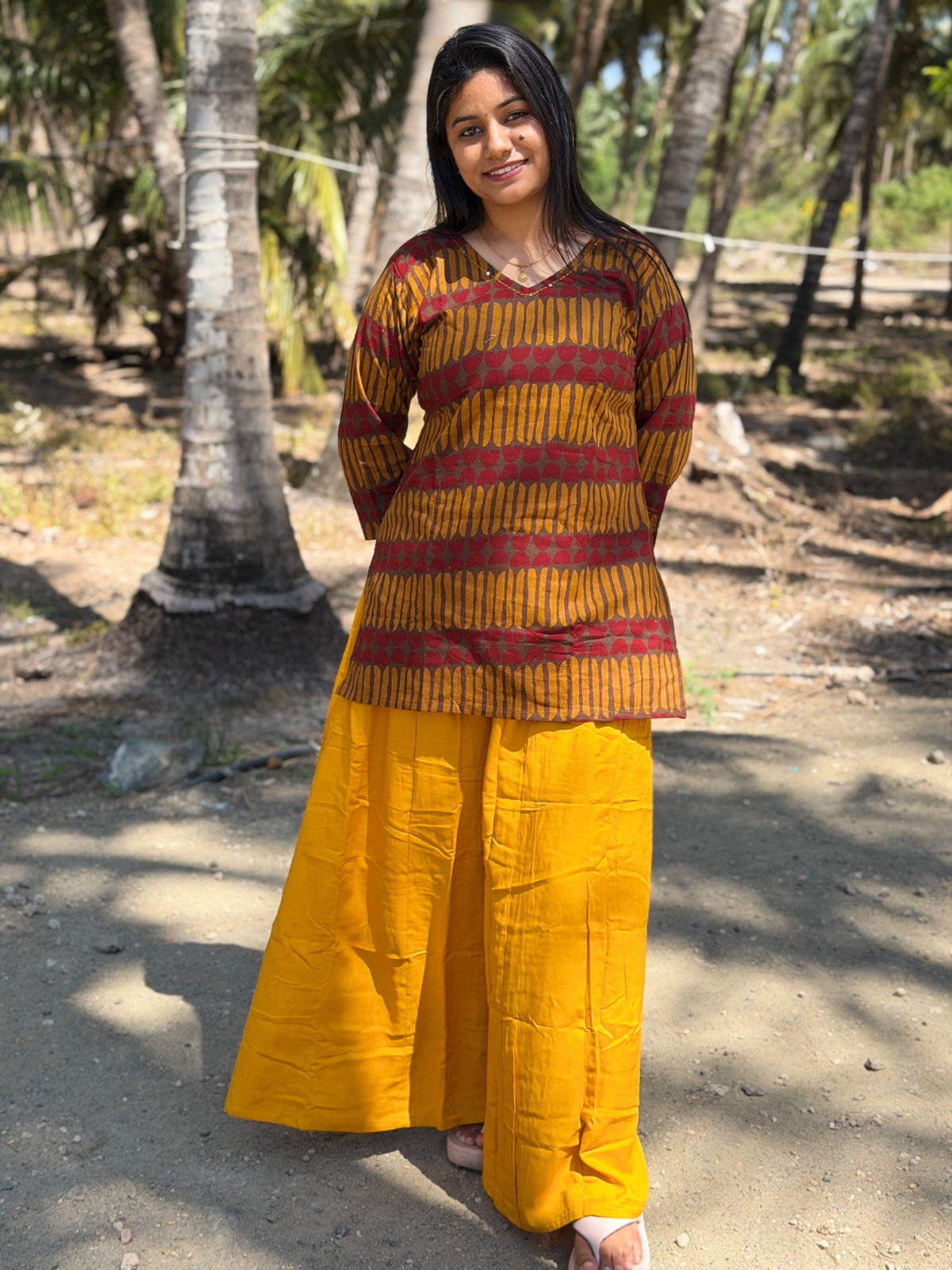 Short Kurthi With Pant  SKP19