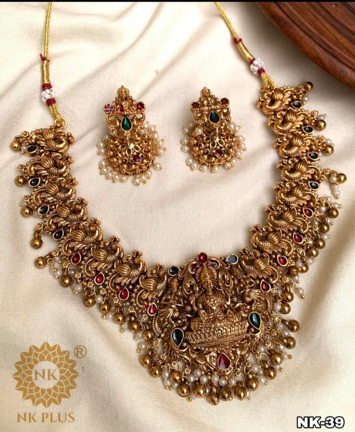 Necklace & Chains NC38