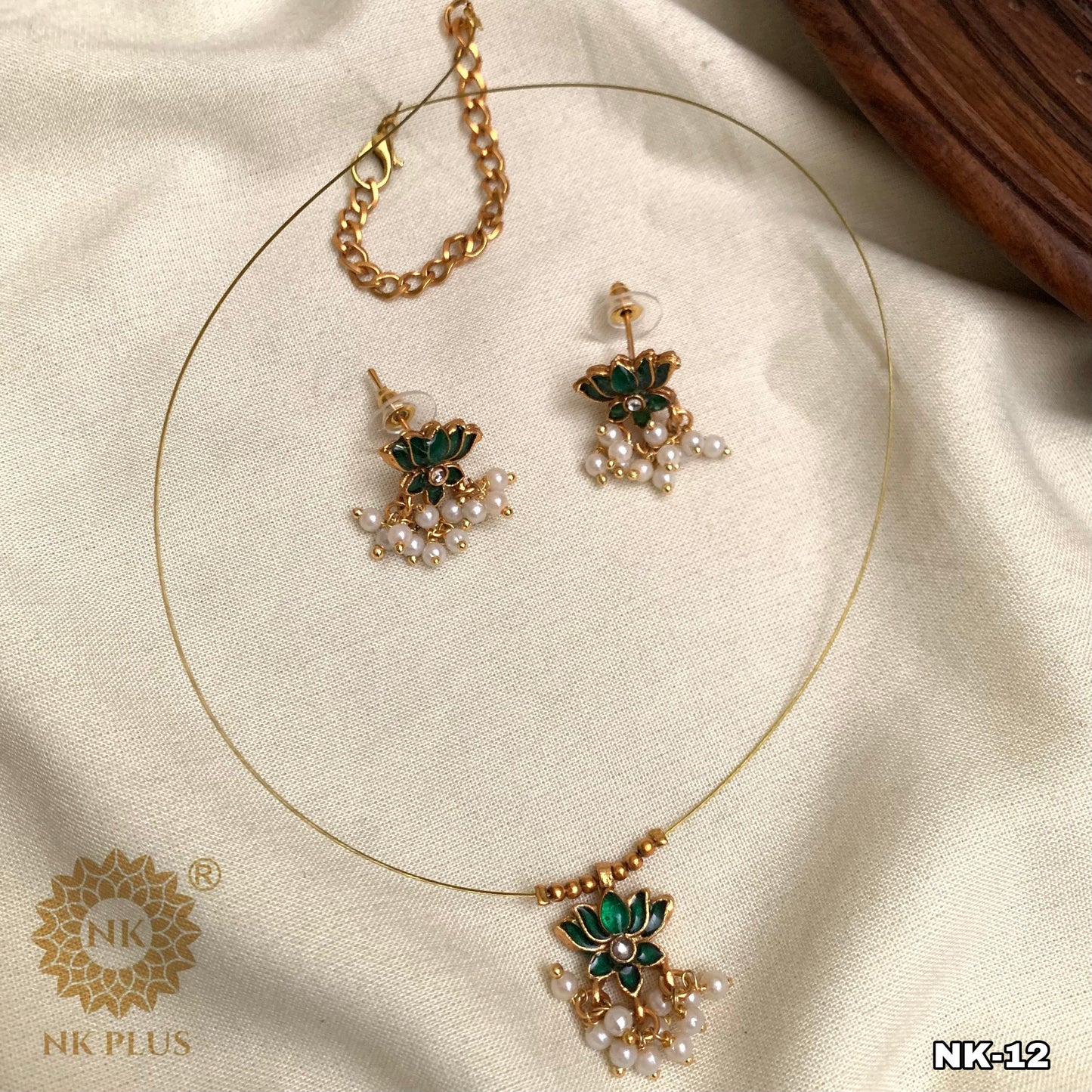 Necklace & Chains NC28
