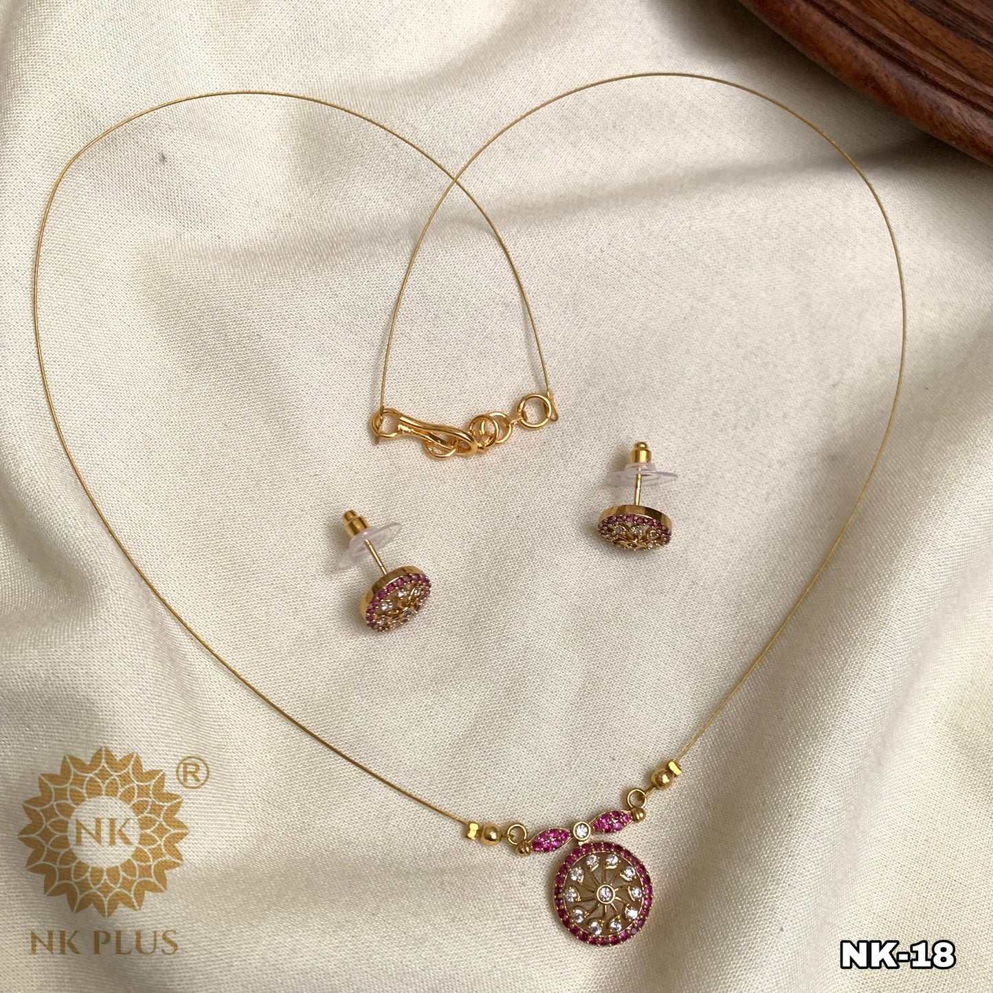 Necklace & Chains NC19