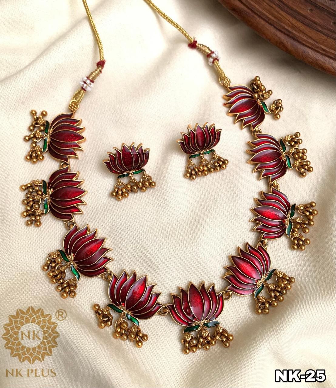 Necklace & Chains NC03
