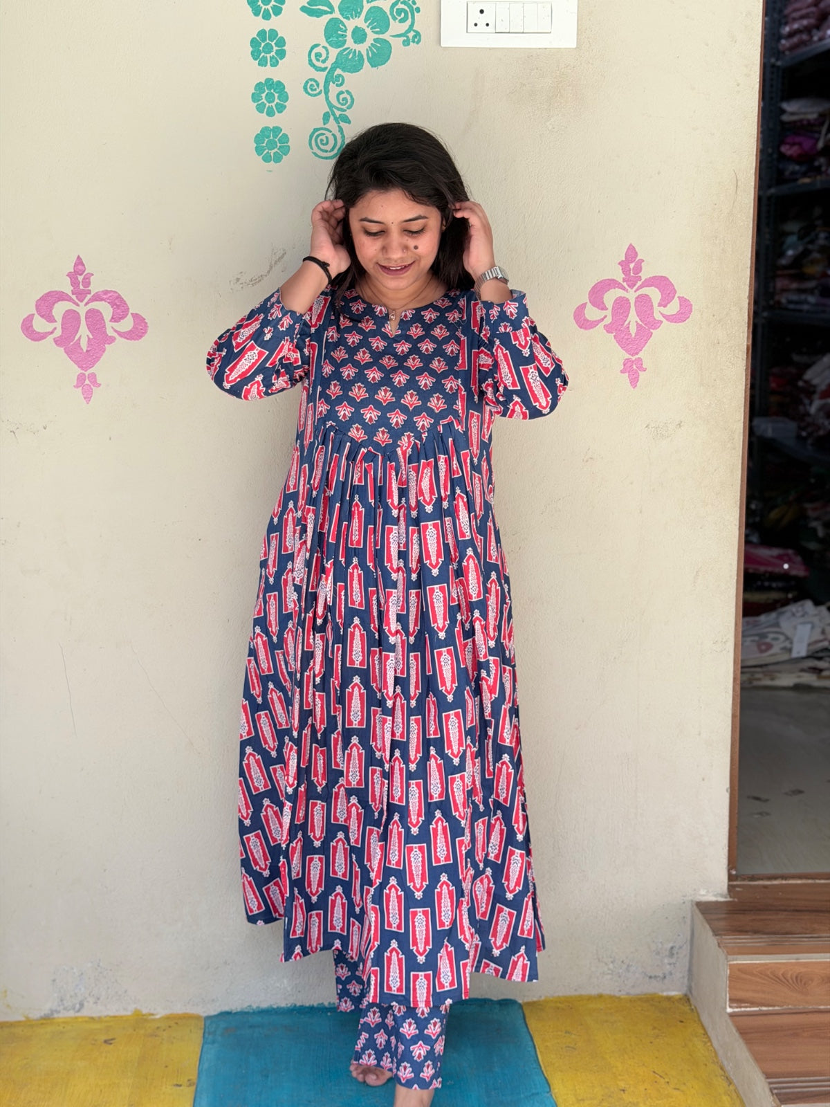 Feeding Kurti With Phant  FKP01