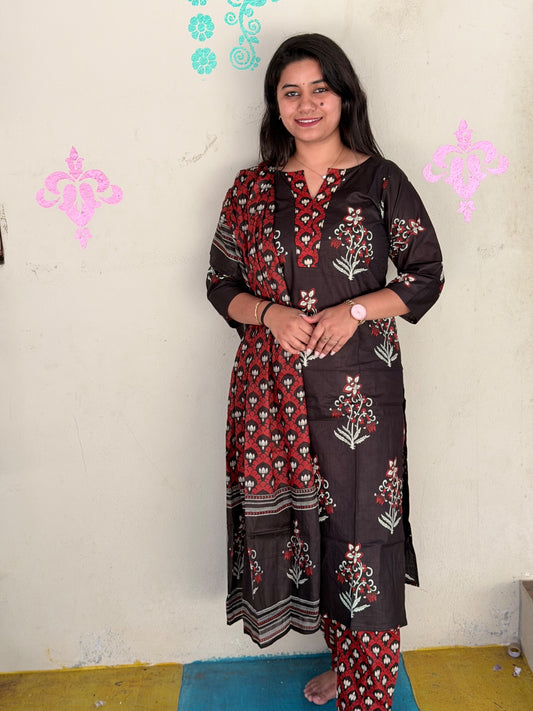 Petals Dupatta Sets  FDS01