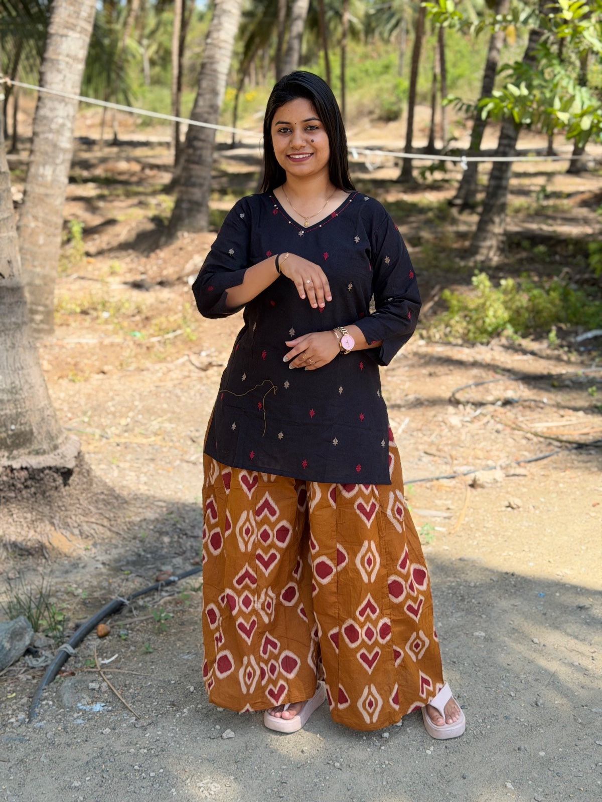 Short Kurthi With Pant  SKP20