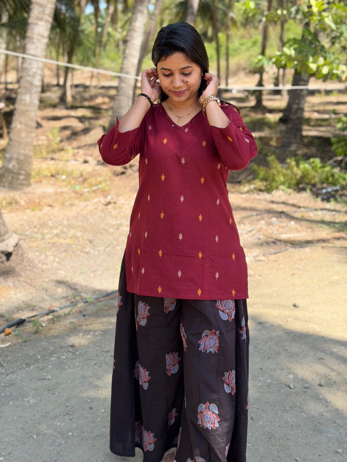 Short Kurthi With Pant  SKP21
