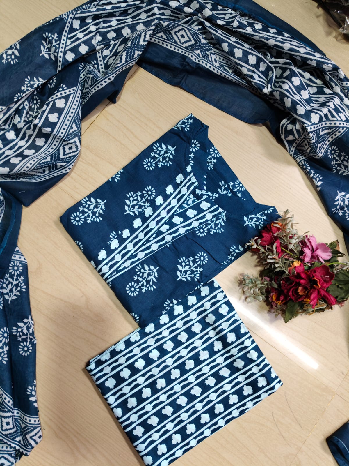 Petals Dupatta Sets  FDS240