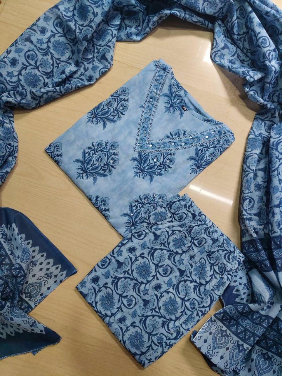 Classic Styles - DDS248