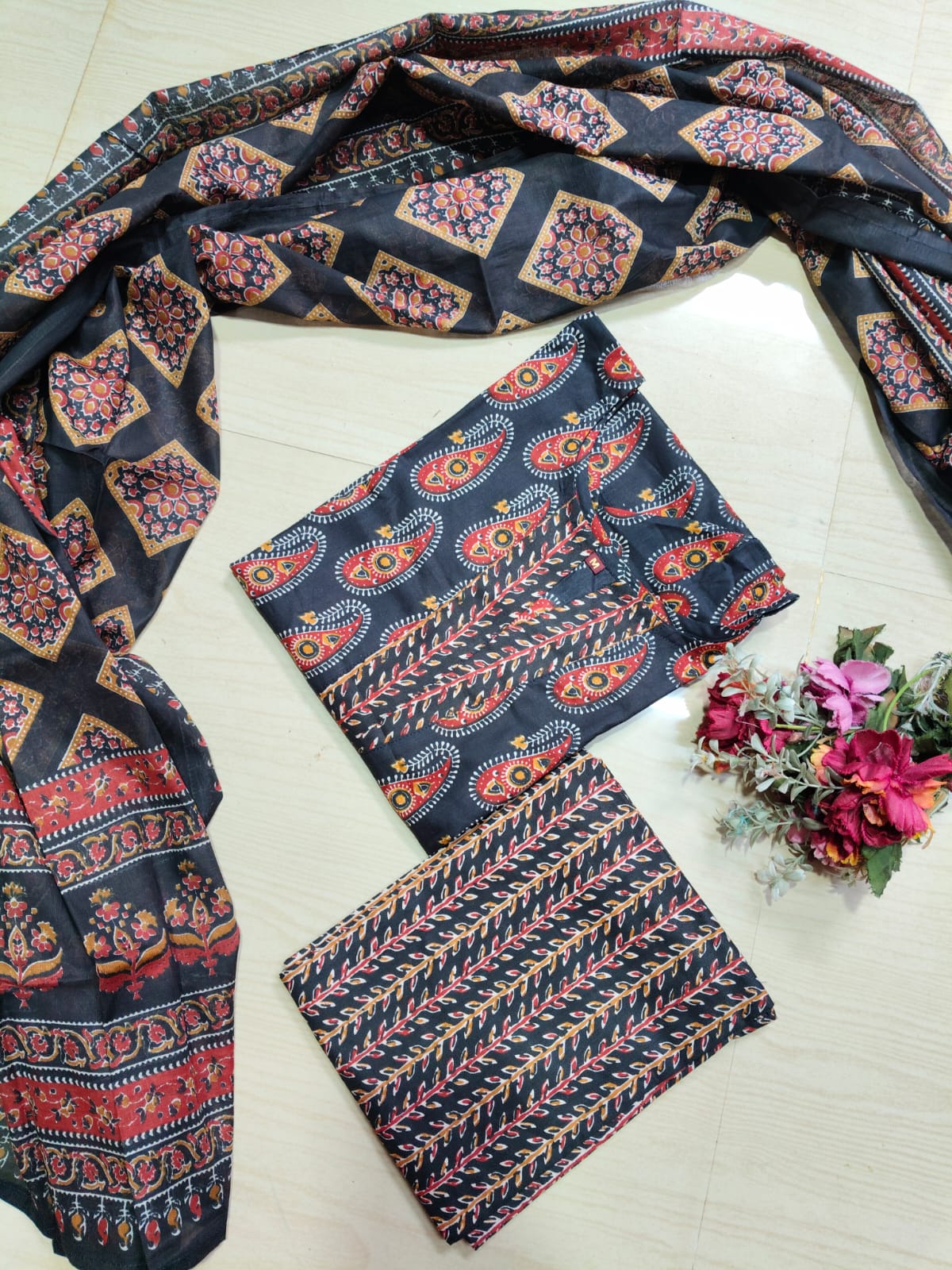 Petals Dupatta Sets  FDS259