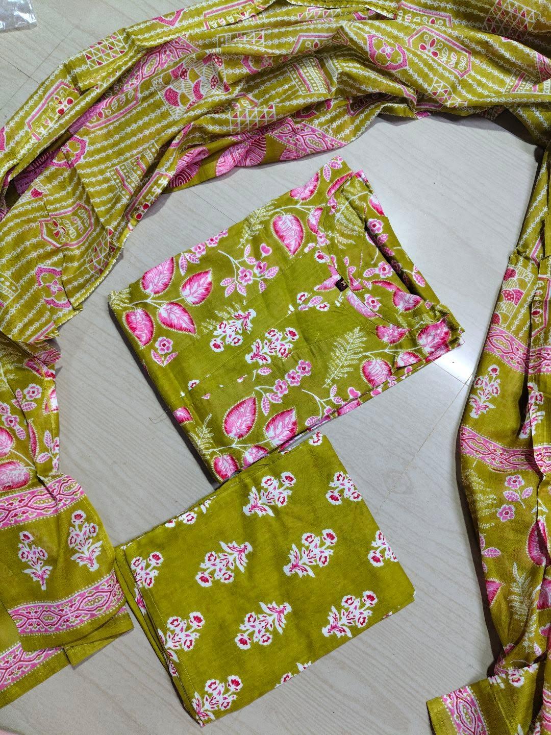 Petals Dupatta Sets  FDS286