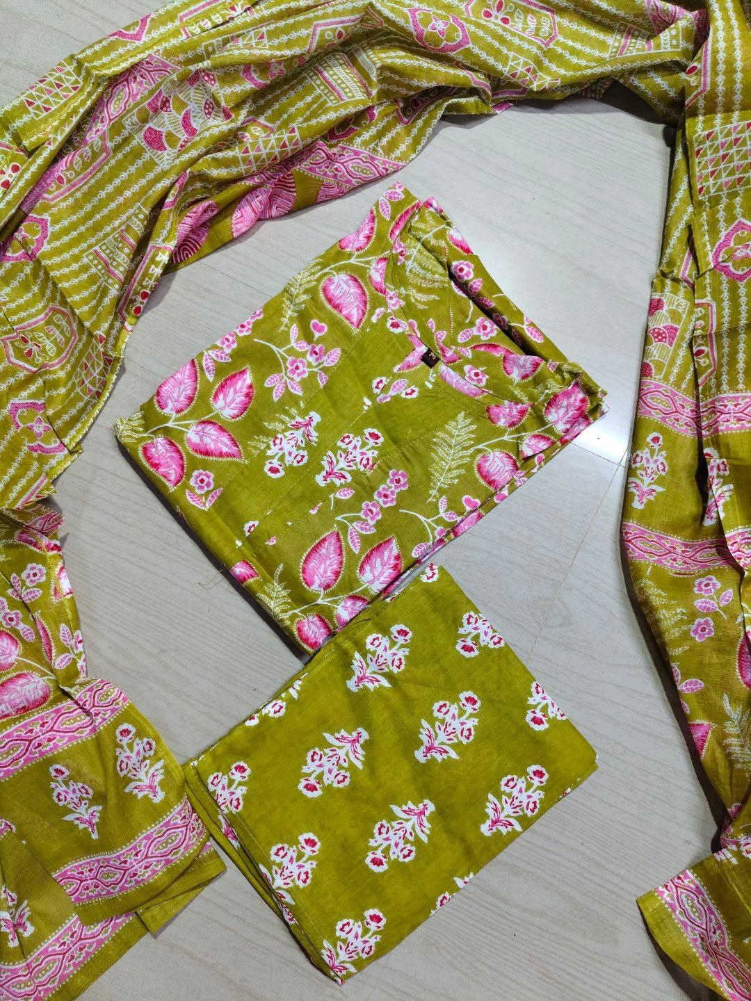 Petals Dupatta Sets  FDS286