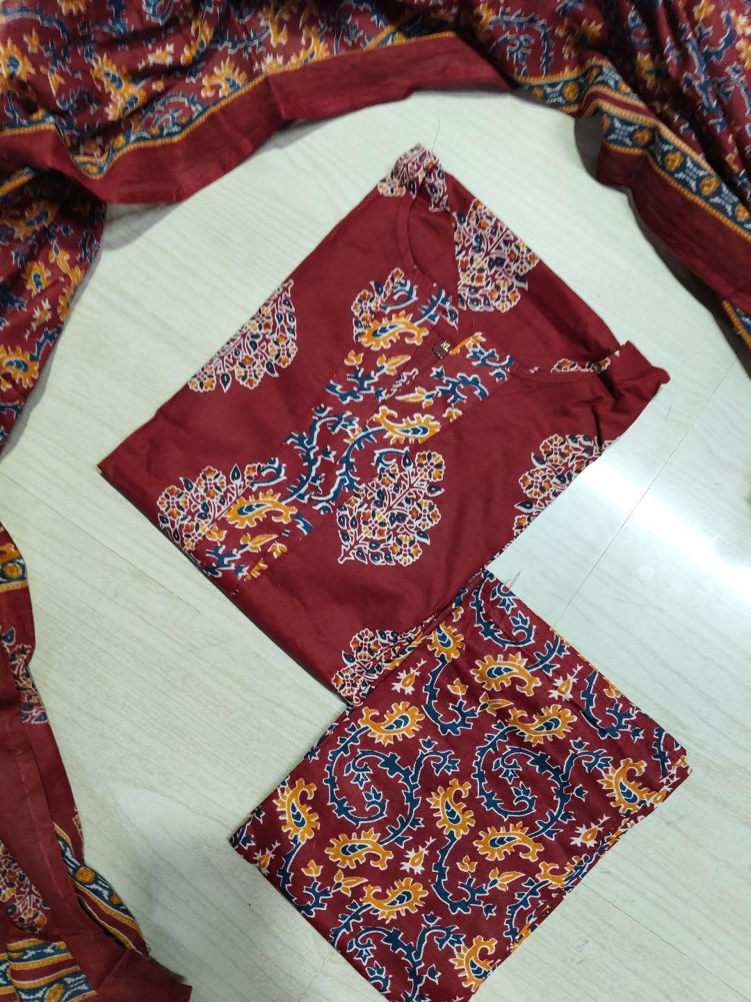 Petals Dupatta Sets  FDS298
