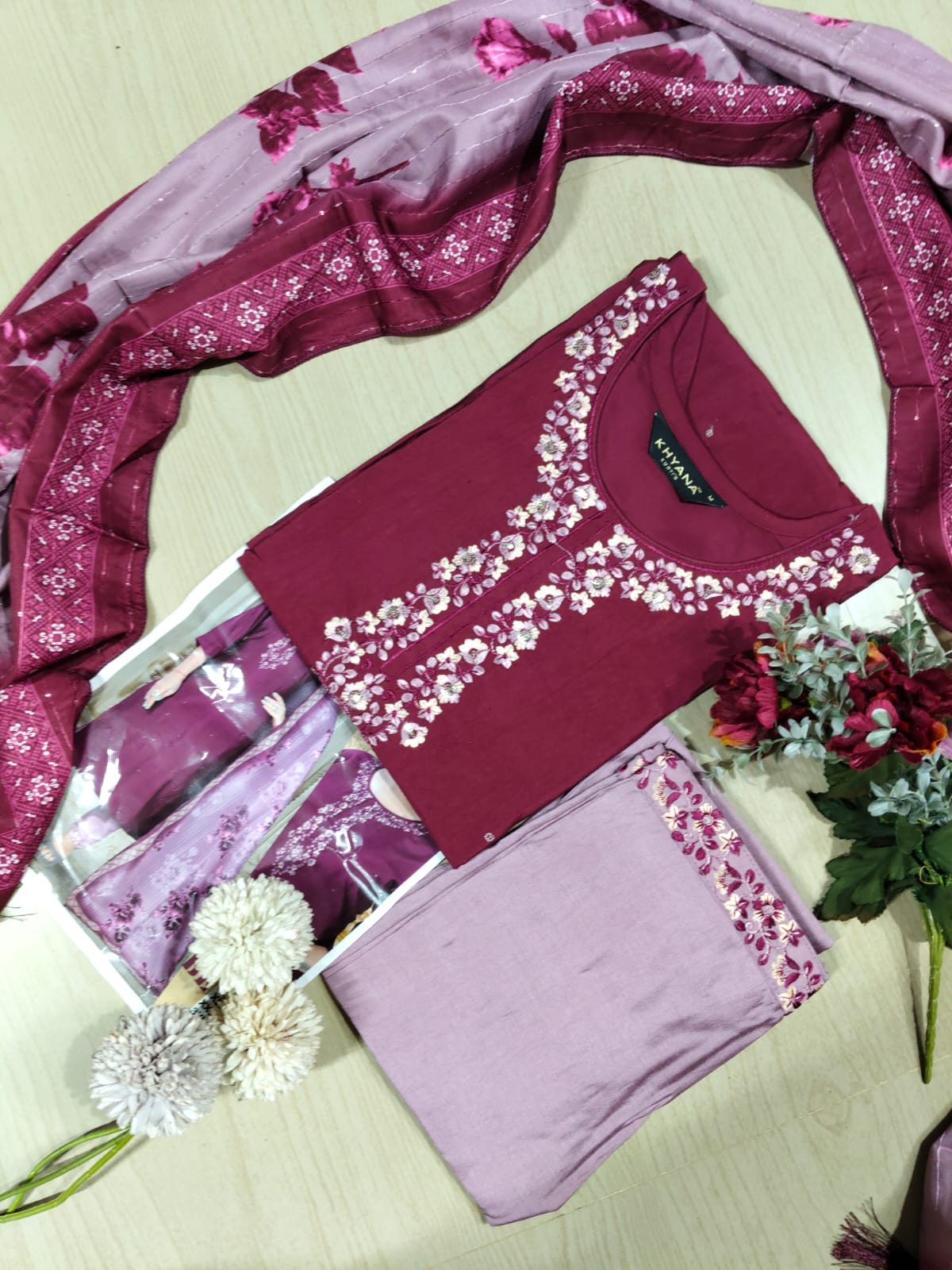 Visithra Silk Duppata Sets  VDS02