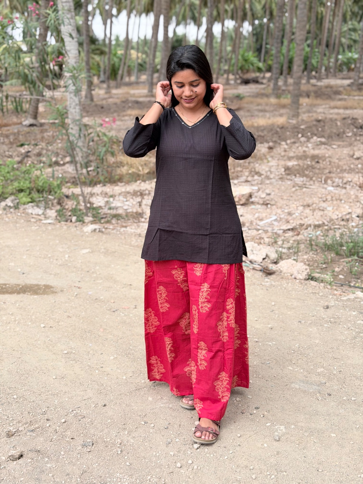 Short Kurthi With Cotton Palazzo  SKP34