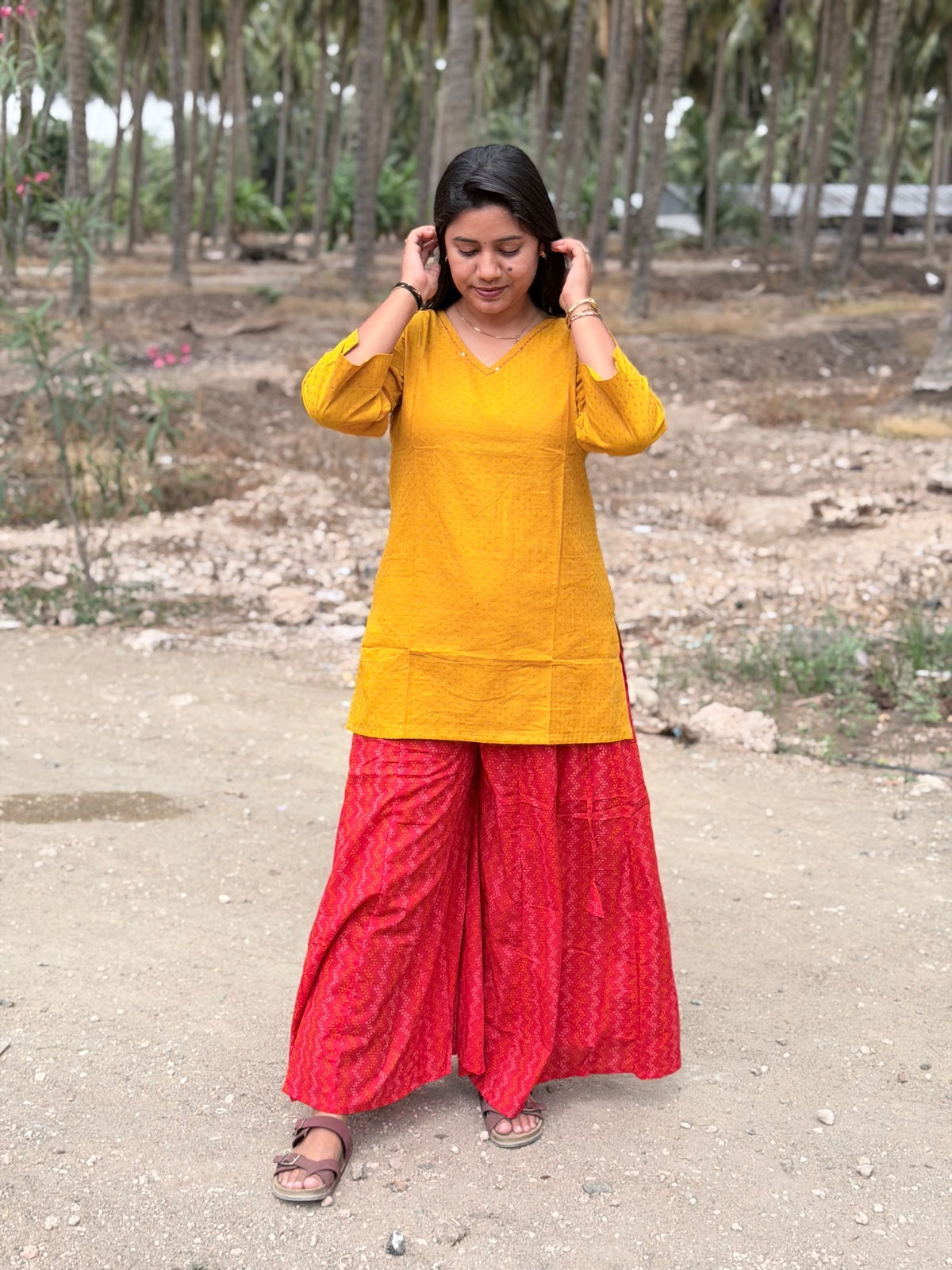 Short Kurthi With Cotton Palazzo  SKP36