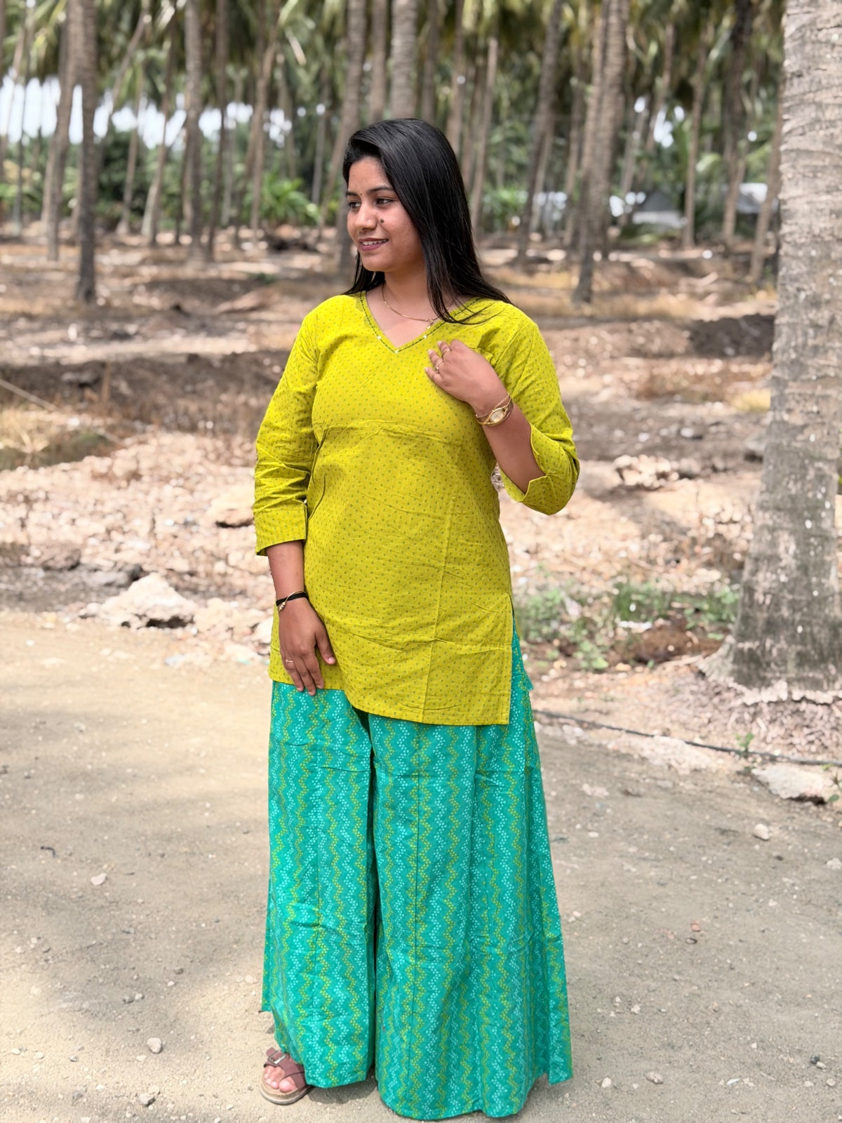 Short Kurthi With Cotton Palazzo  SKP37