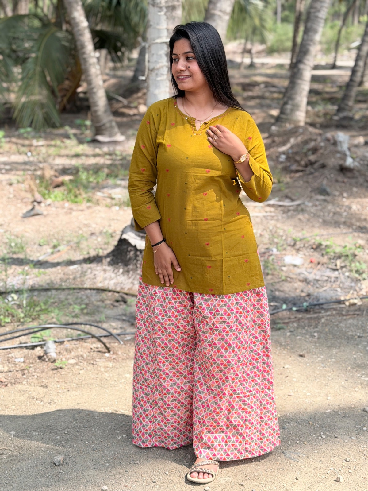 Short Kurthi With Cotton Palazzo  SKP38