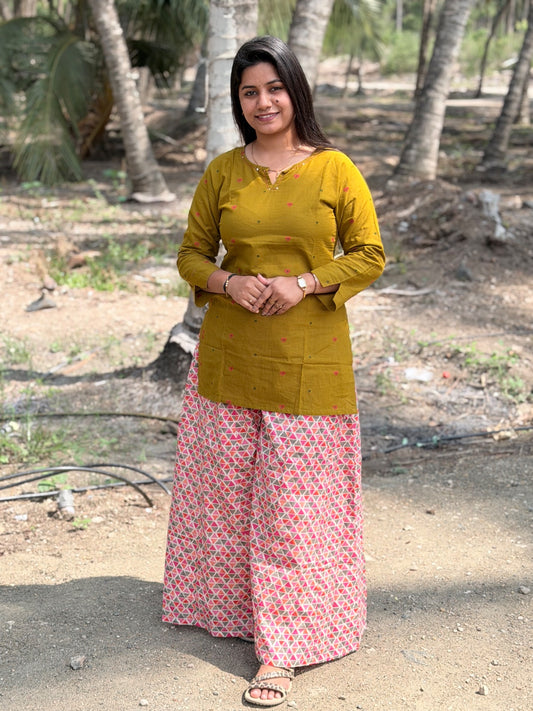 Short Kurthi With Cotton Palazzo  SKP38