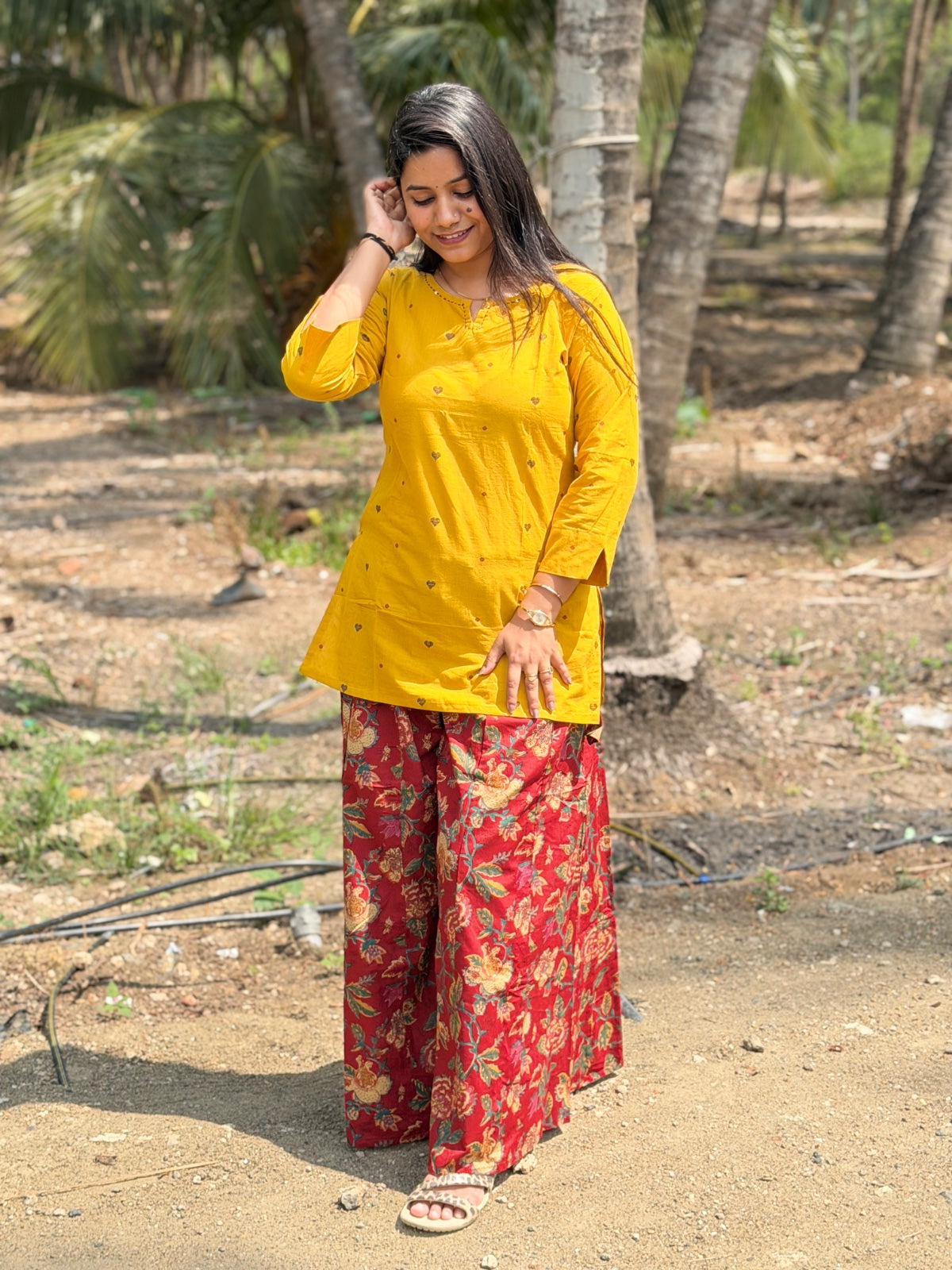 Short Kurthi With Cotton Palazzo  SKP40