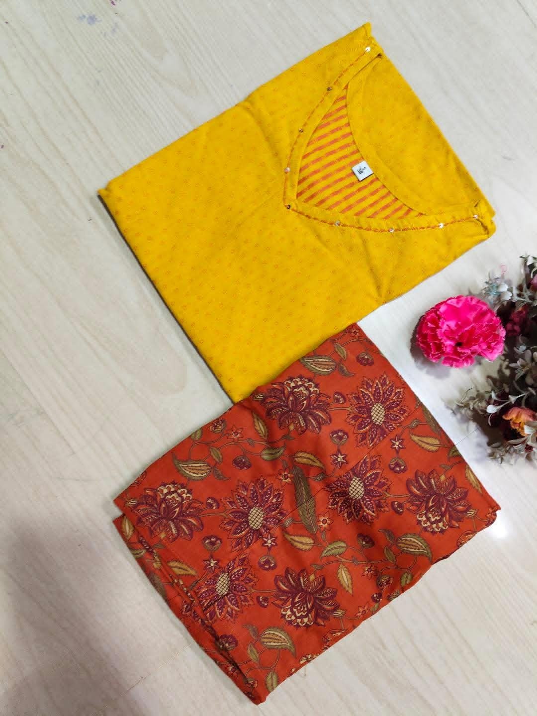 Short Kurthi With Pant  SKP05