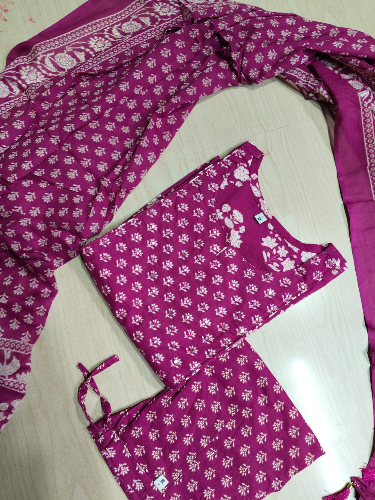 Classic Styles - DDS273