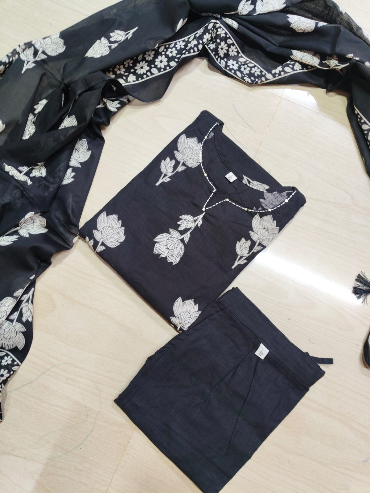 Classic Styles - DDS161