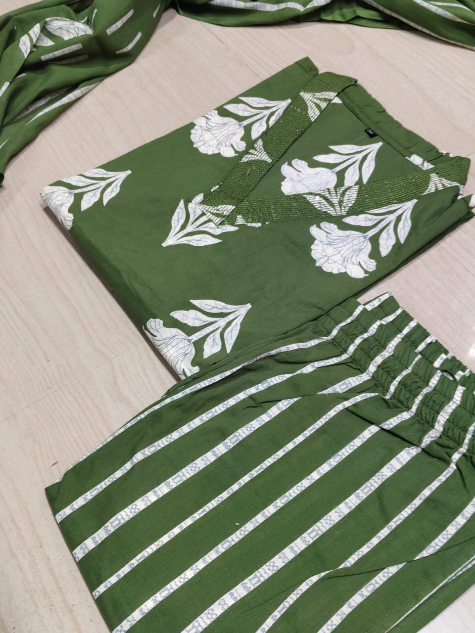 Budgeted Cotton 3 Piece Set - BC63