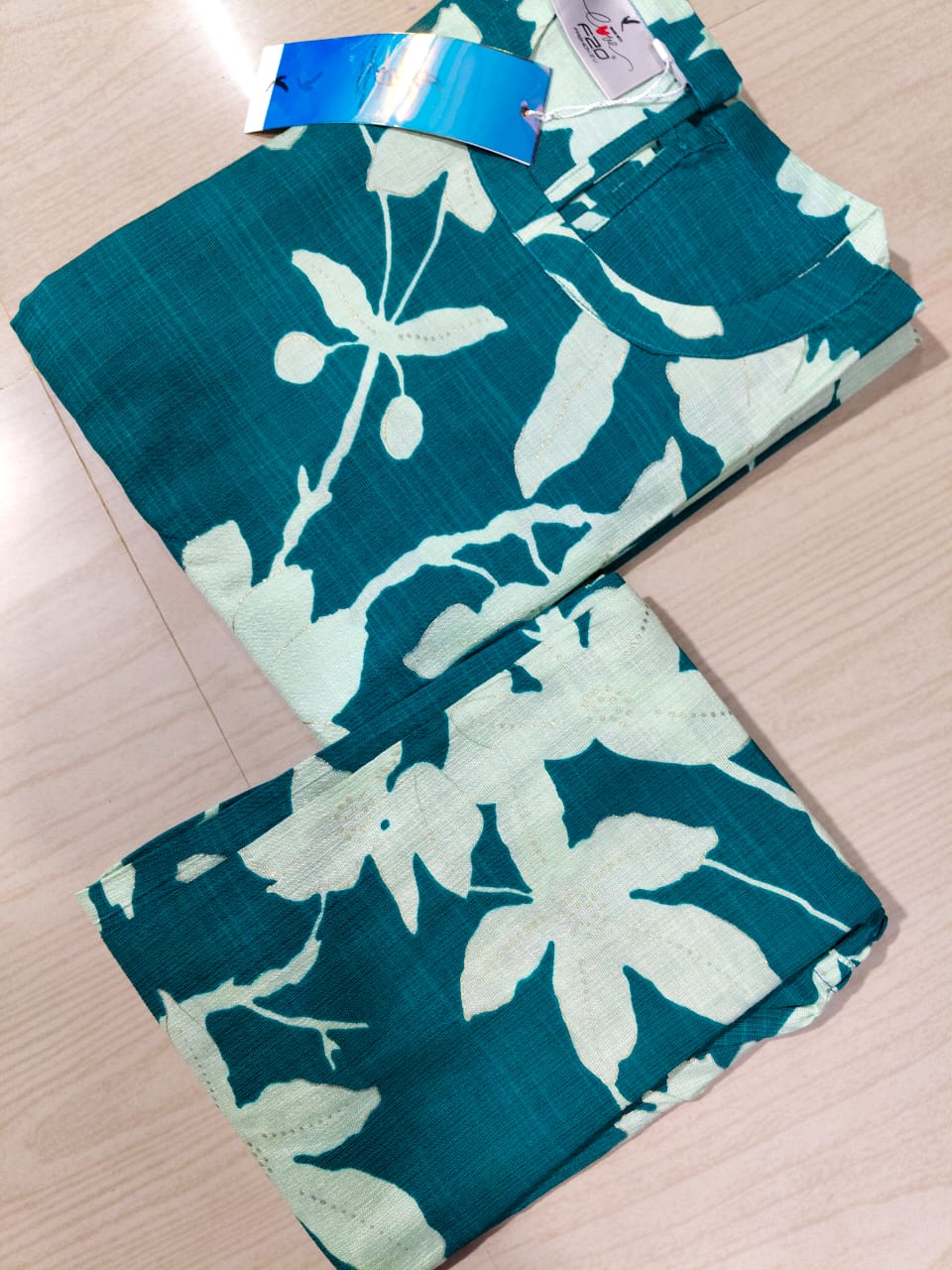 Premium Vertican Silk - VS88 (sleeves attached inside)