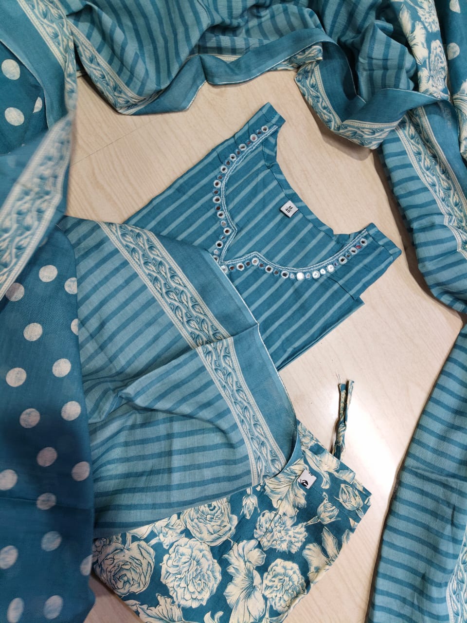 Classic Styles - DDS295