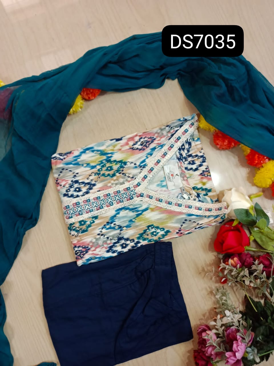 Kurti Set - DS7035