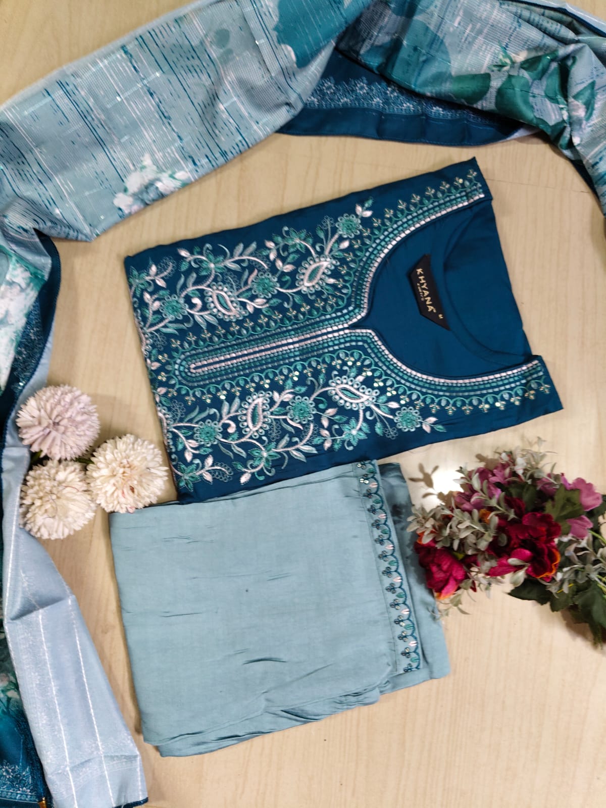 Visithra Silk Duppata Sets  VDS17