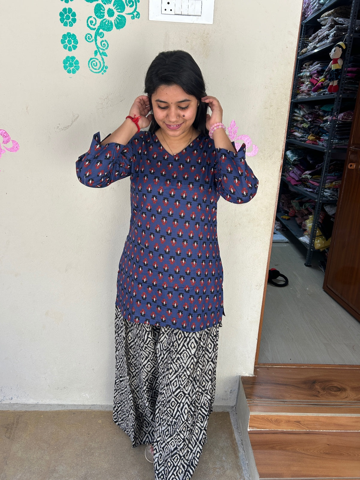 Short Kurti SK135