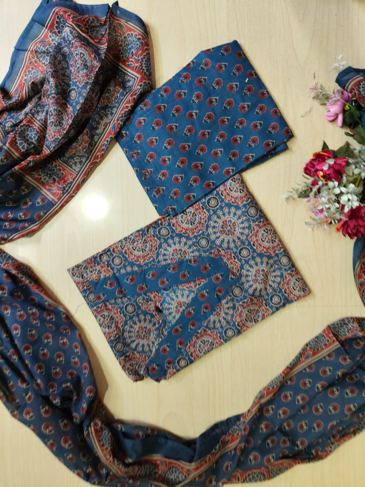 Petals Dupatta Sets - FDS52