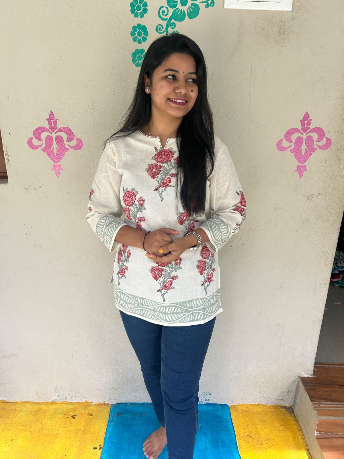 Short Kurti SK196