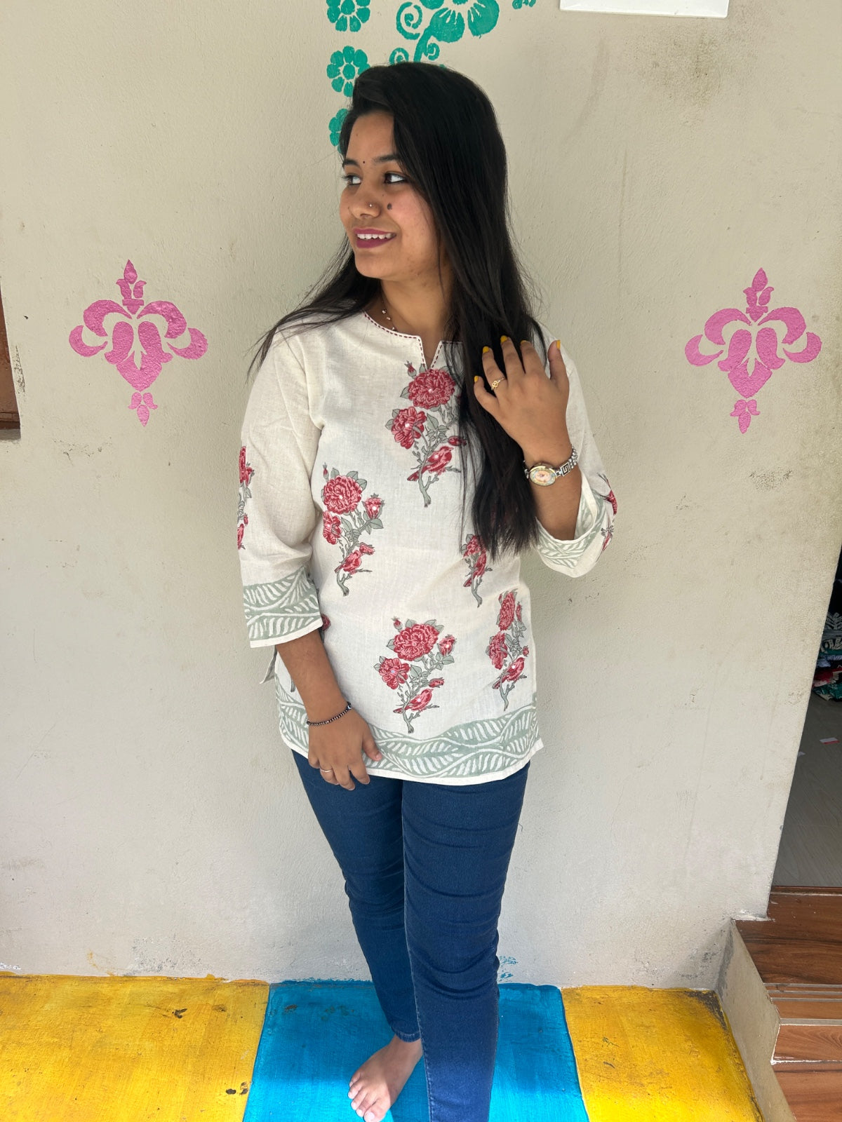 Short Kurti SK196