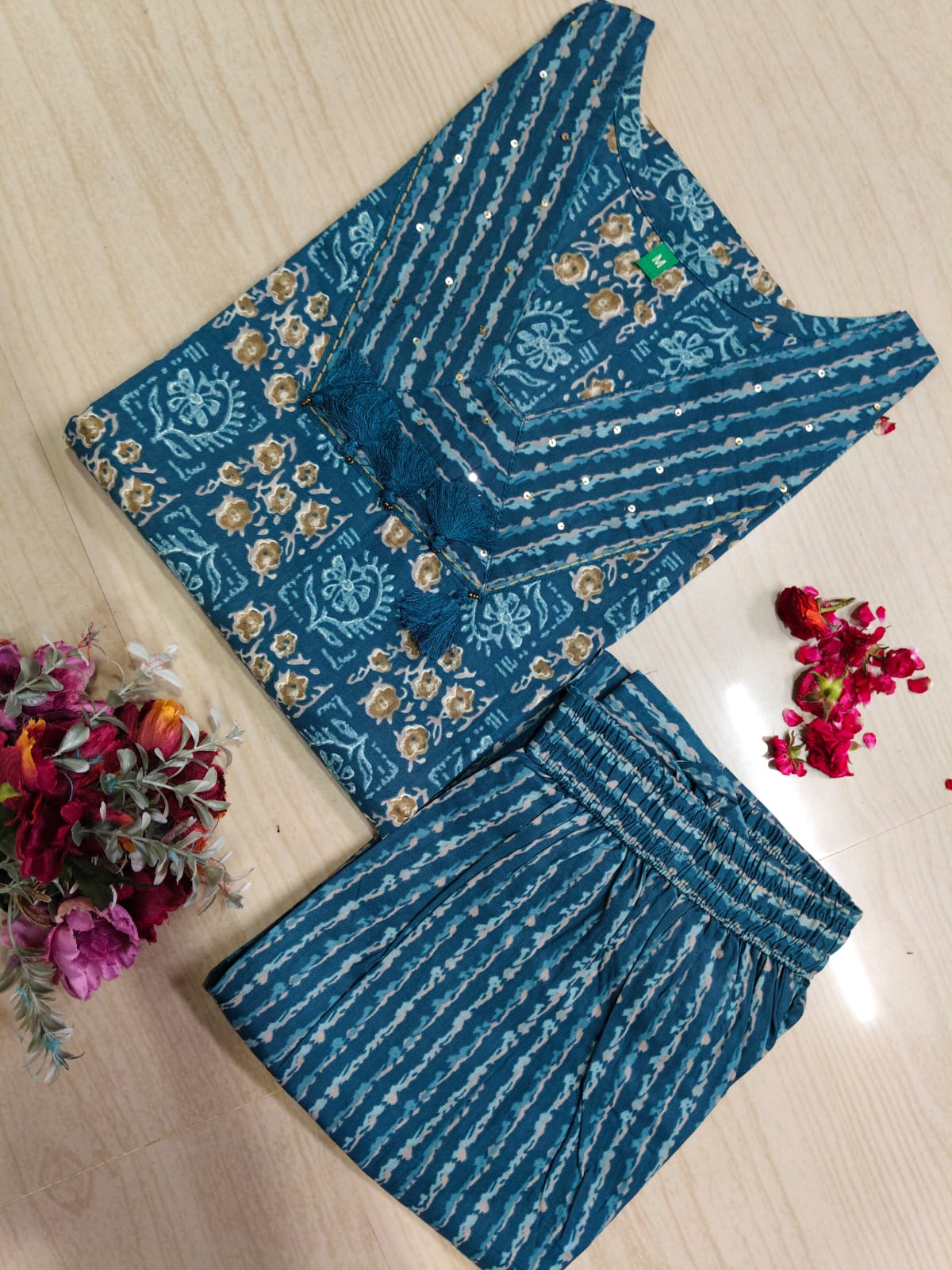 V neck Kurthi with Pant  ALN48