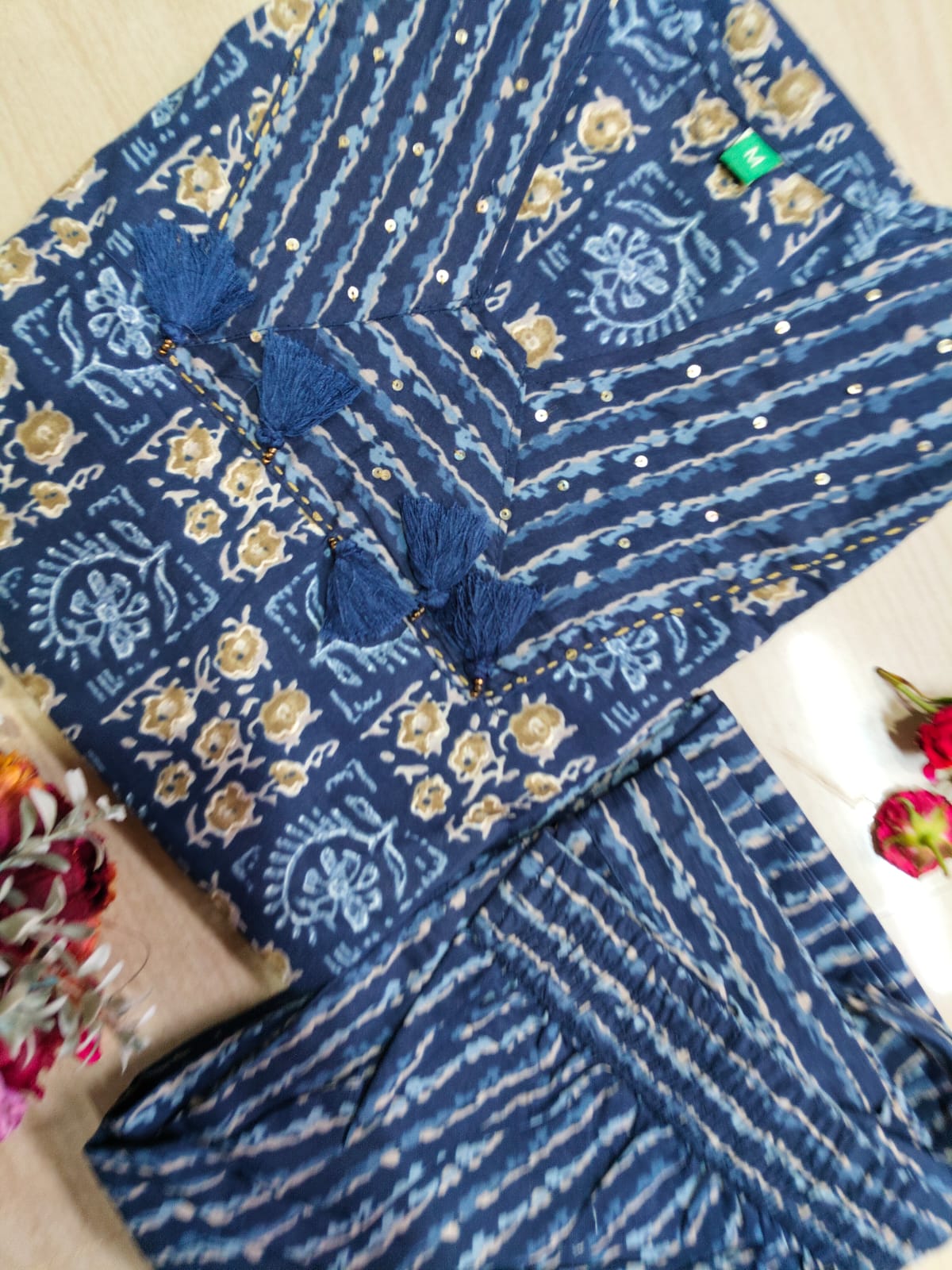 V neck Kurthi with Pant  ALN53