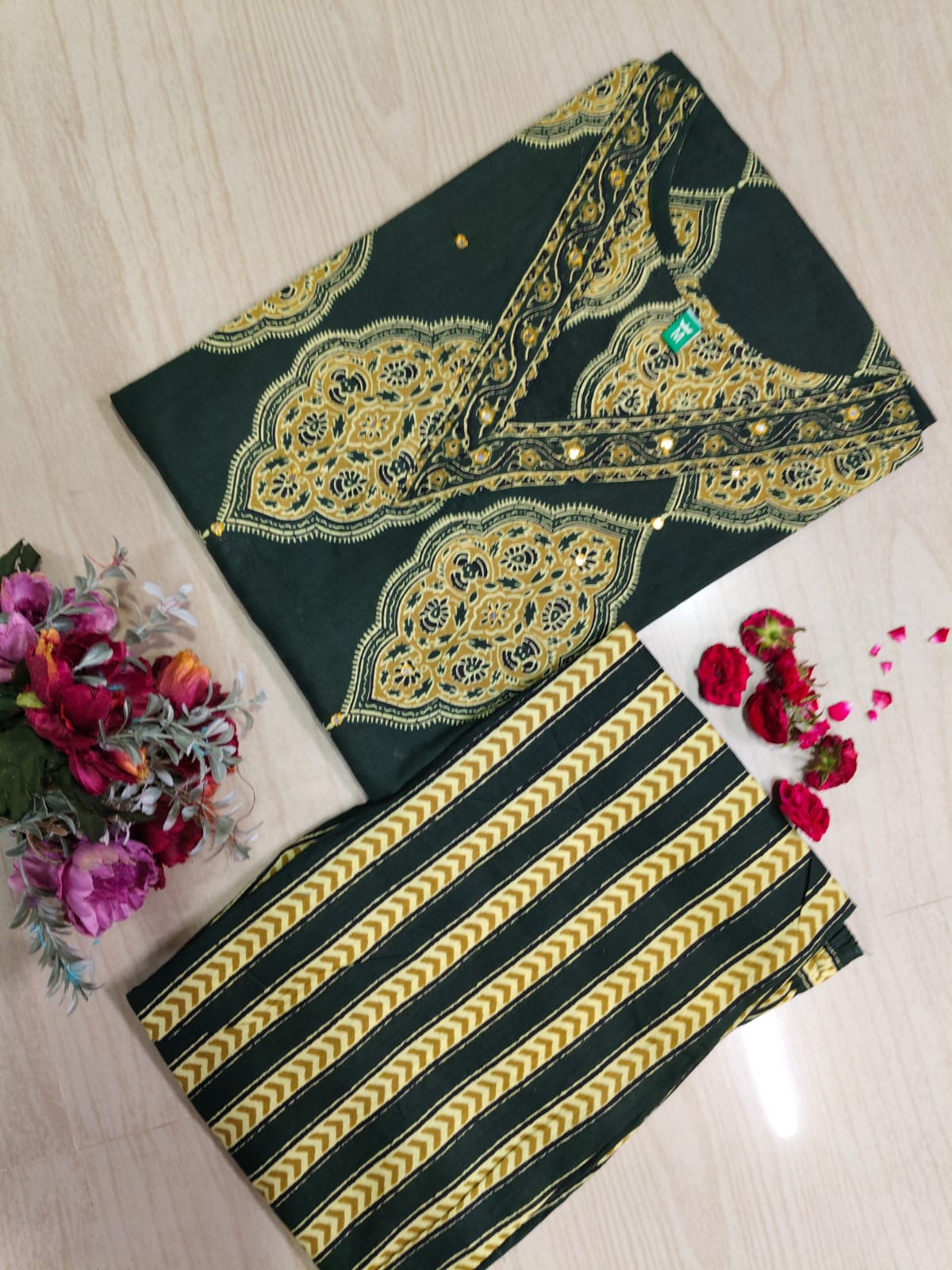V neck Kurthi with Pant  ALN64