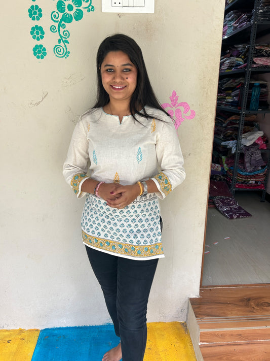 Short Kurti SK215