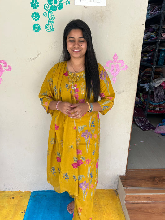 Budgeted Cotton 3 Piece Set - BC86