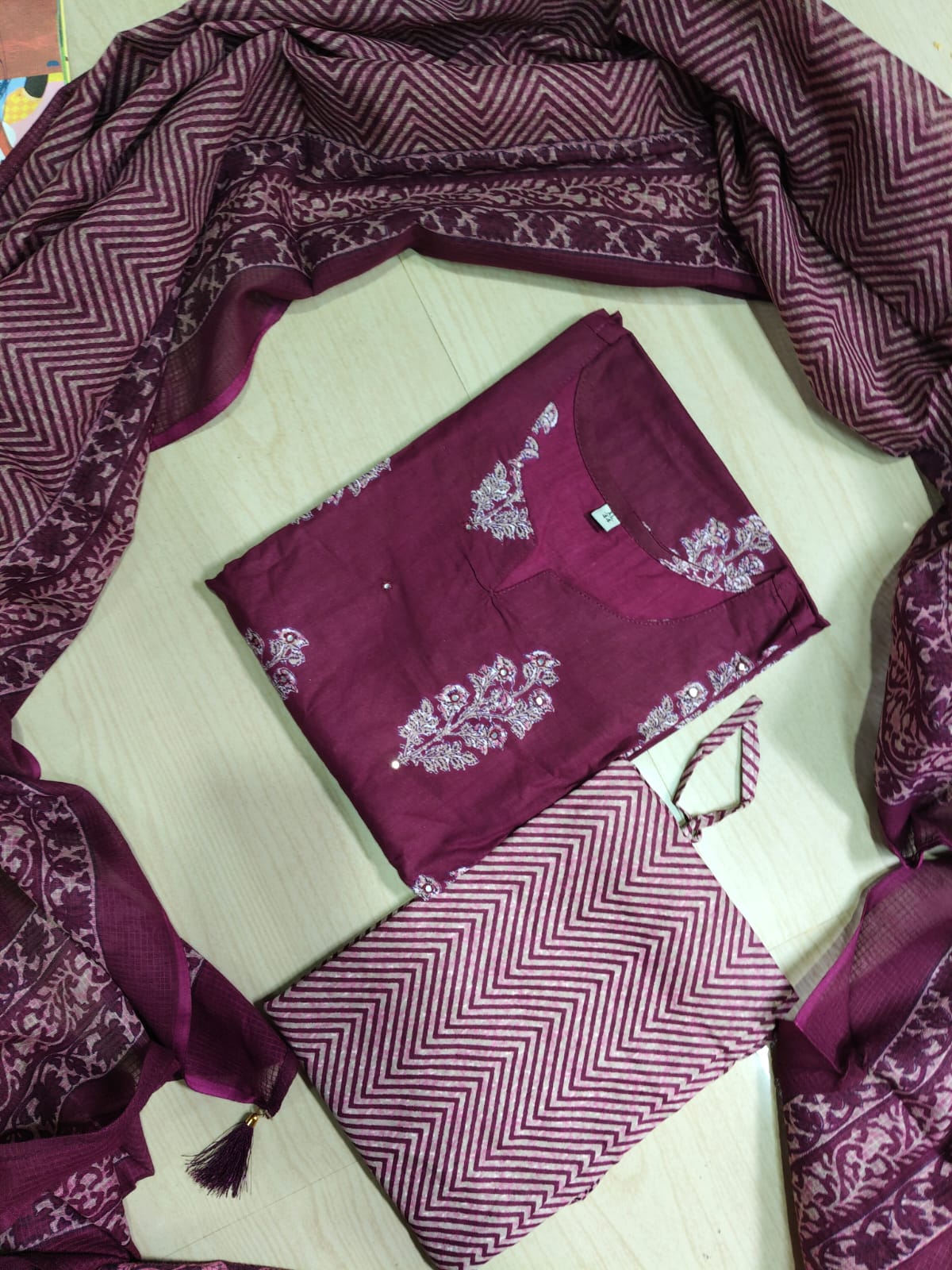 Classic Styles - DDS225