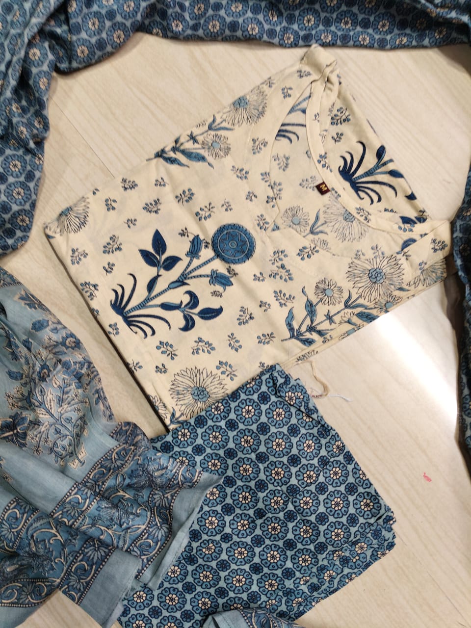 Petals Dupatta Sets - FDS118