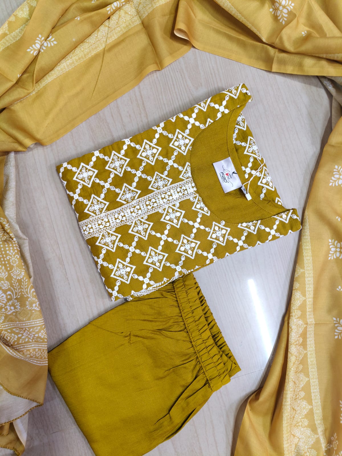 shiny dupatta set SSD17