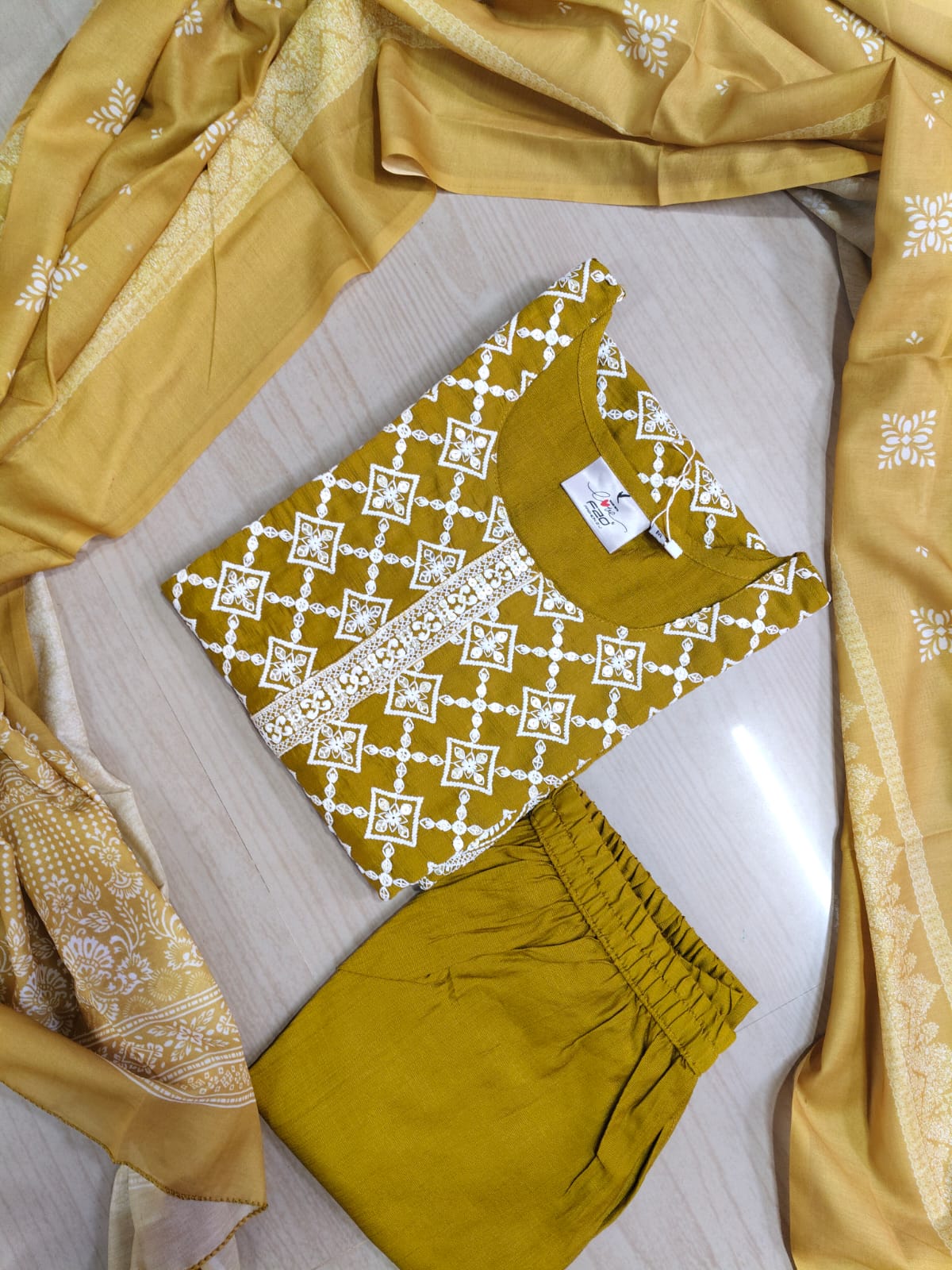 shiny dupatta set SSD17