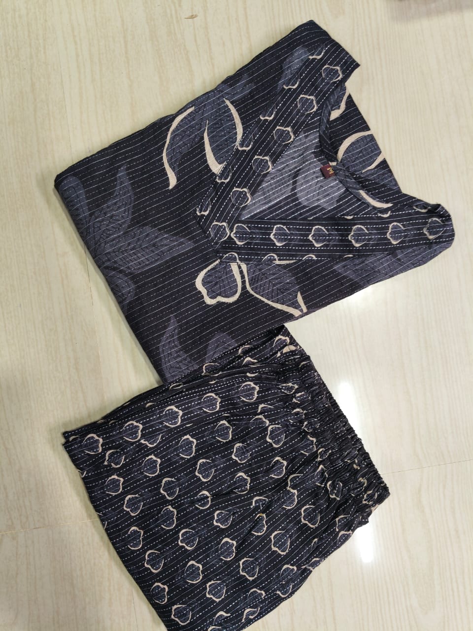 V neck Kurthi with Pant  ALN105